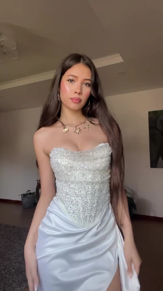 Sexy Sequined Tube Top Vest Slim High Slit Skirt Set