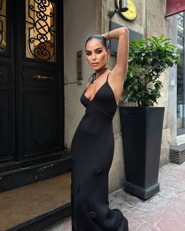 V-neck 3D effect knitted suspender dress