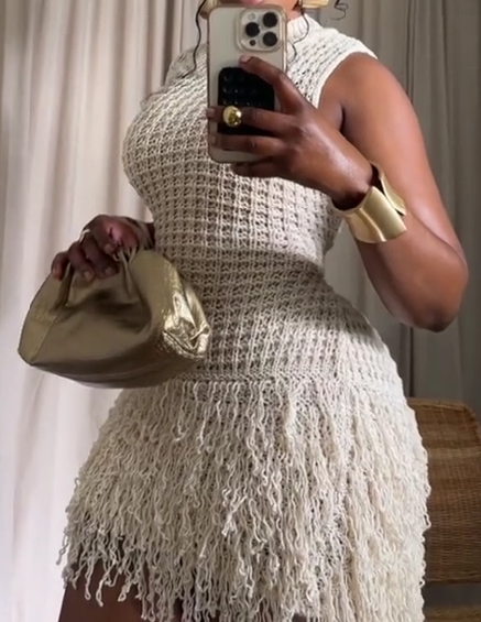 Sexy sleeveless tassel hollow dress