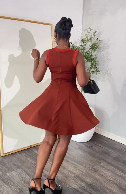 V-neck sleeveless fitted dress