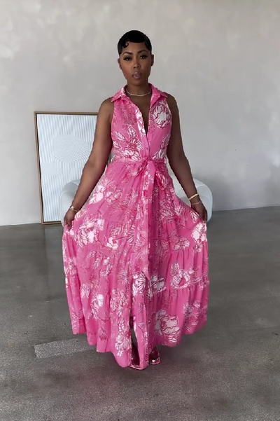 Loose lapel with floral pattern and large skirt