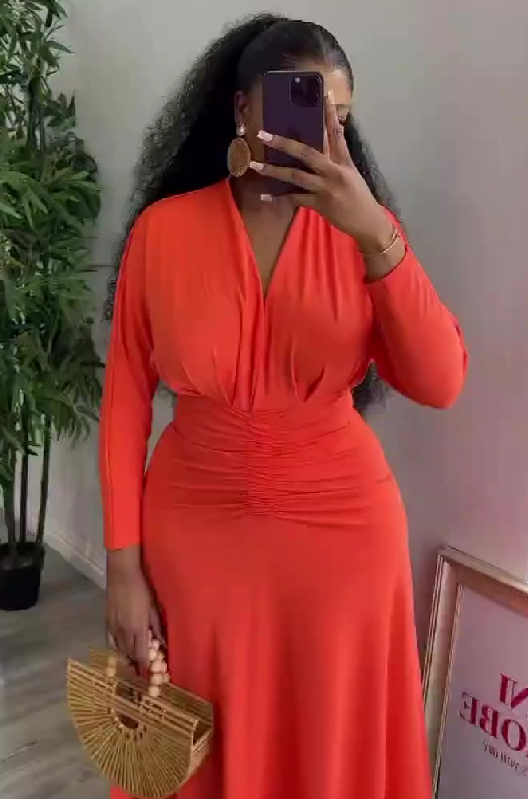 Solid color long sleeve V-neck elegant dress