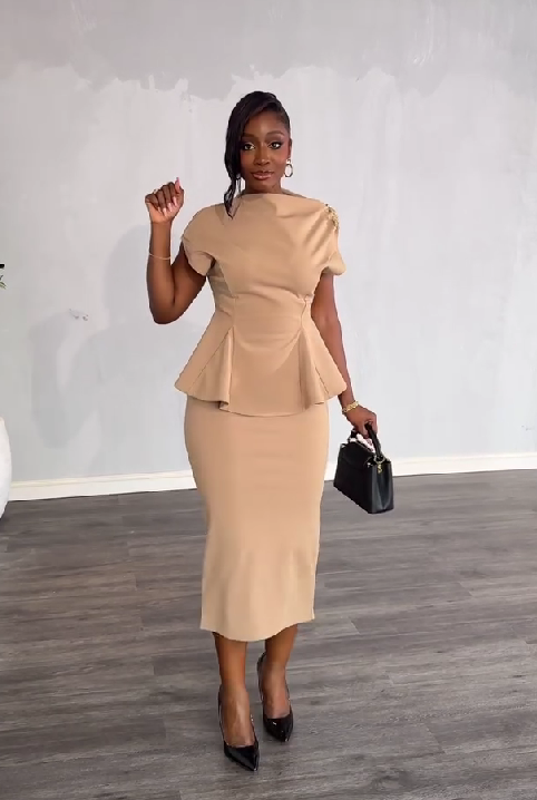 Solid color fashion suit