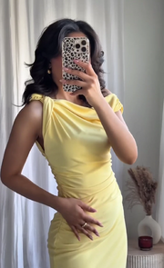 Sleeveless irregular pleated dress