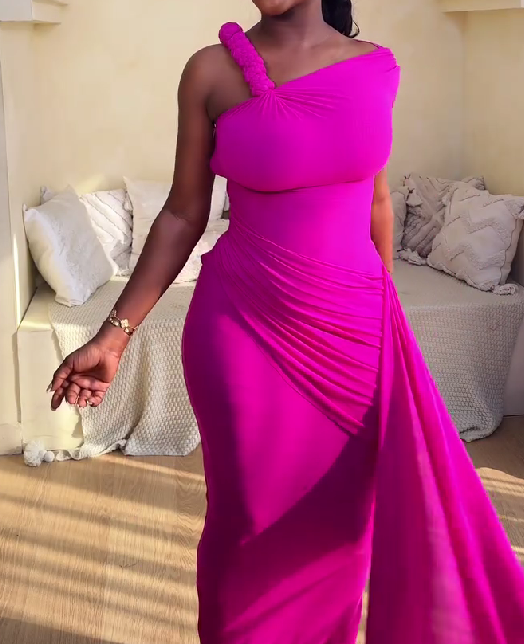Fashionable Sleeveless Waist Dress