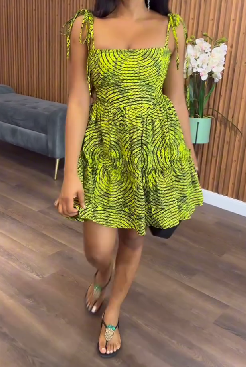 Holiday style high-end printed suspender dress