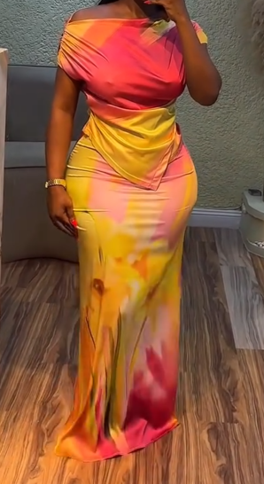 Fashionable and elegant printed dress