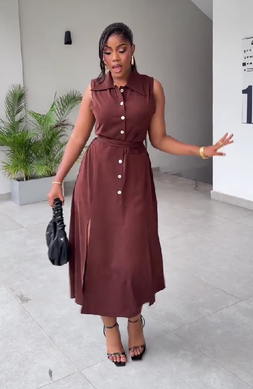 Brown Sleeveless Shirt Dress