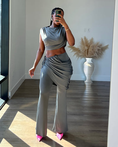 Pleated round neck irregular flared trousers suit