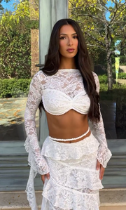 White lace ruffle suit