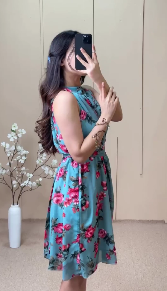 Blue Sleeveless Rose Print Dress