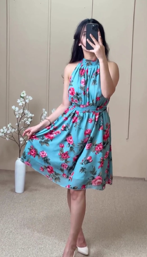 Blue Sleeveless Rose Print Dress
