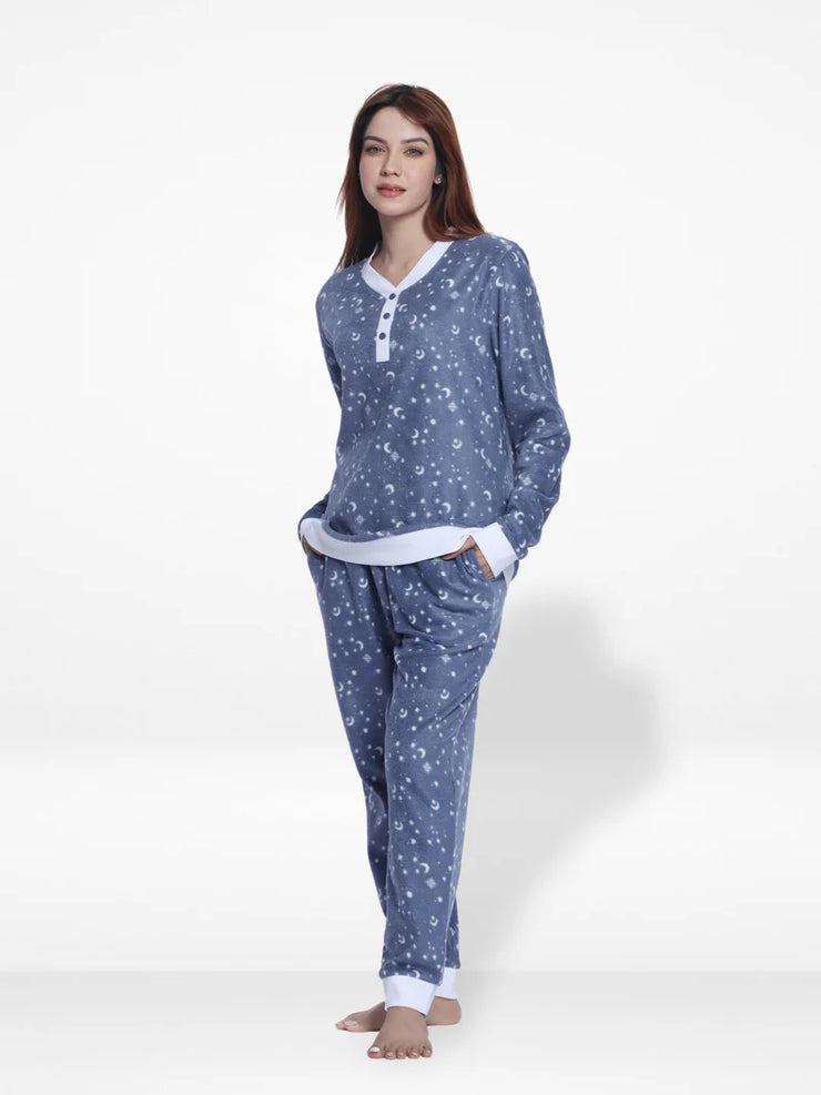 Women Micro Polar Fleece Sleepwear Long Sleeve Blue Moon Star printed Pyjama Set