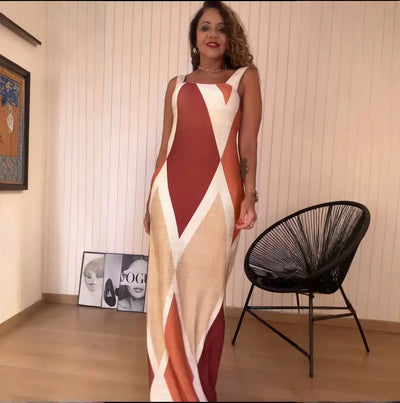 Sleeveless contrast color slim fit dress