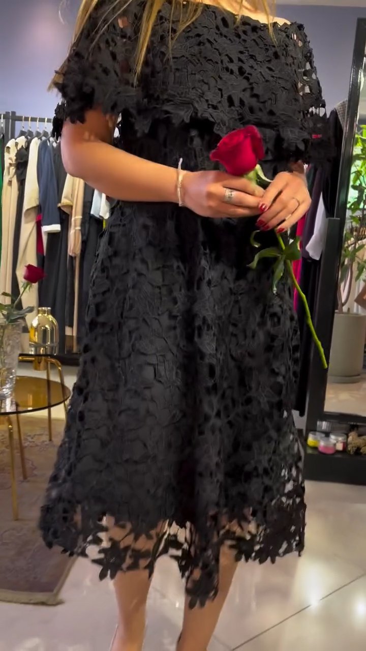 Butterfly Hollow Double Cape Sleeve Lace Dress
