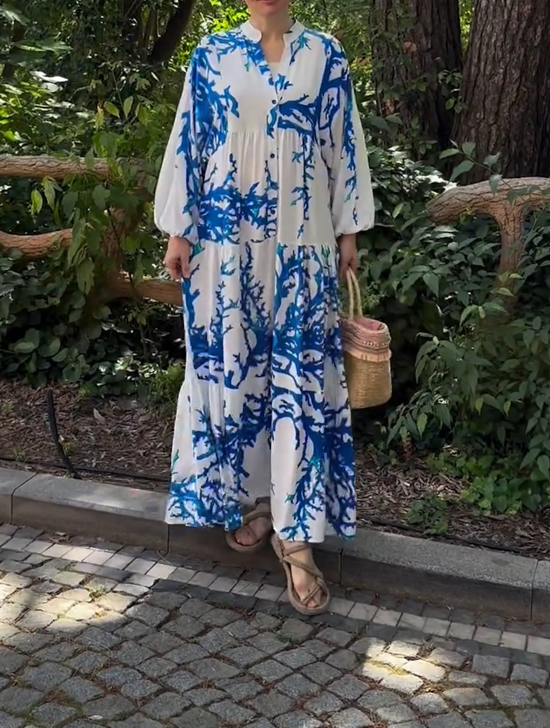 2024v-neck blue floral leaf loose lantern sleeve dress