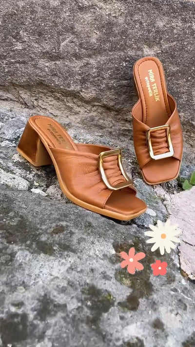 Square toe SS24 fashion metal mid-heel women's sandals
